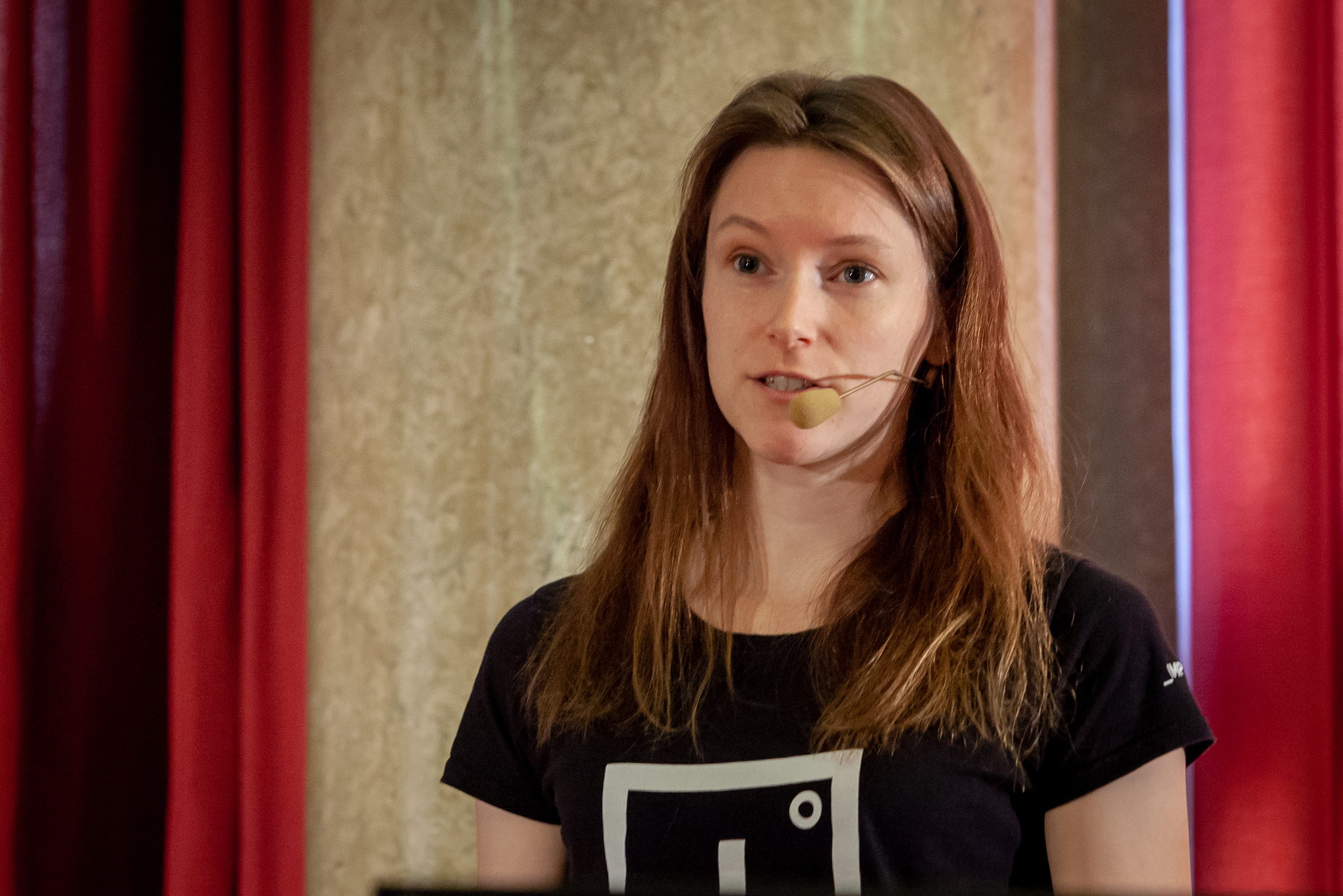 Sarah Ley-Hamilton giving her video talk at Write the Docs Prague 2018