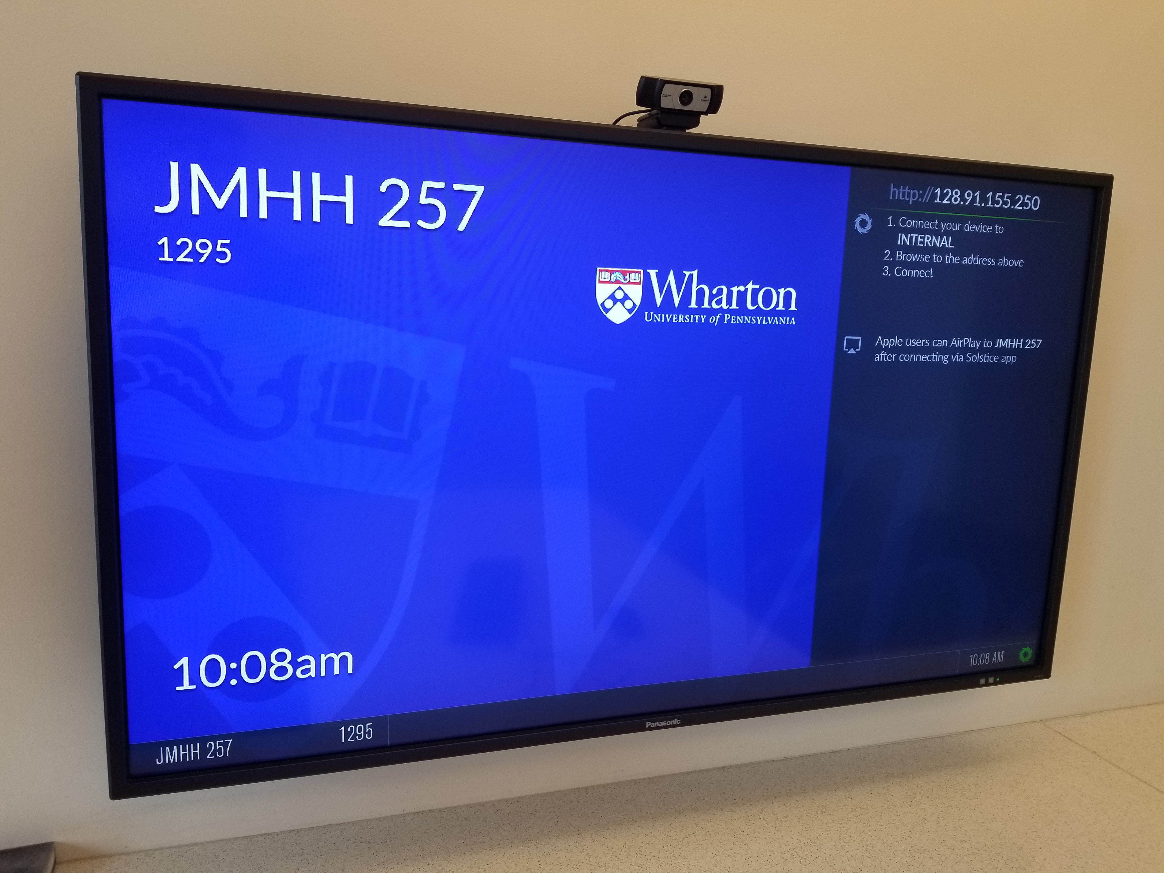 JMHH 257 (Room code 1295) on display screen.
